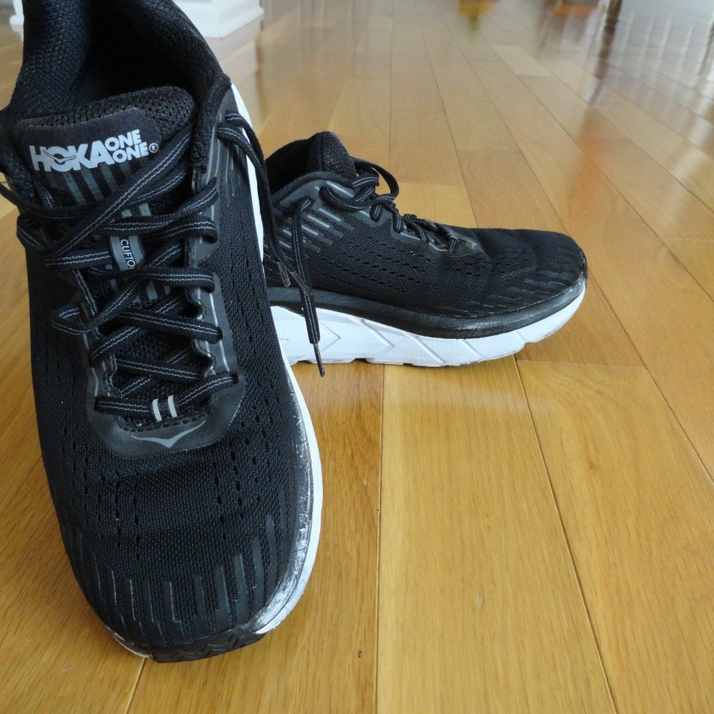 Hoka one one Clifton 5